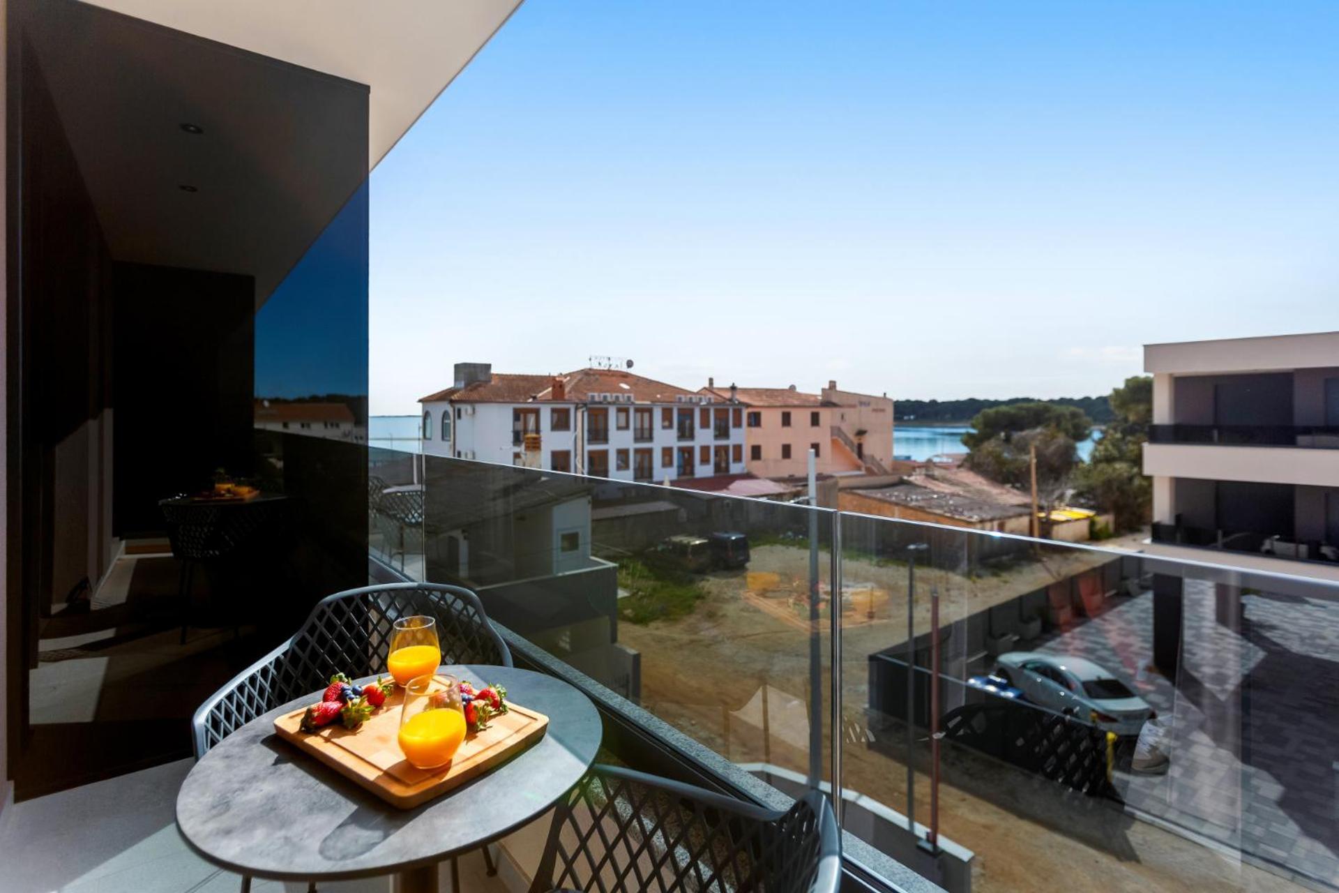 Fly Rooms Medulin - 50M From The Beach - New 2024 Oda fotoğraf